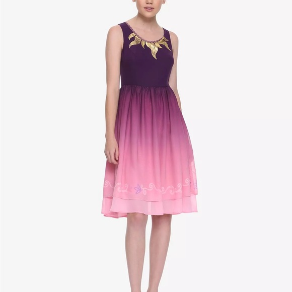 Tangled - Rapunzel Destination Disney Her Universe Dress - Small - Picture 3 of 3
